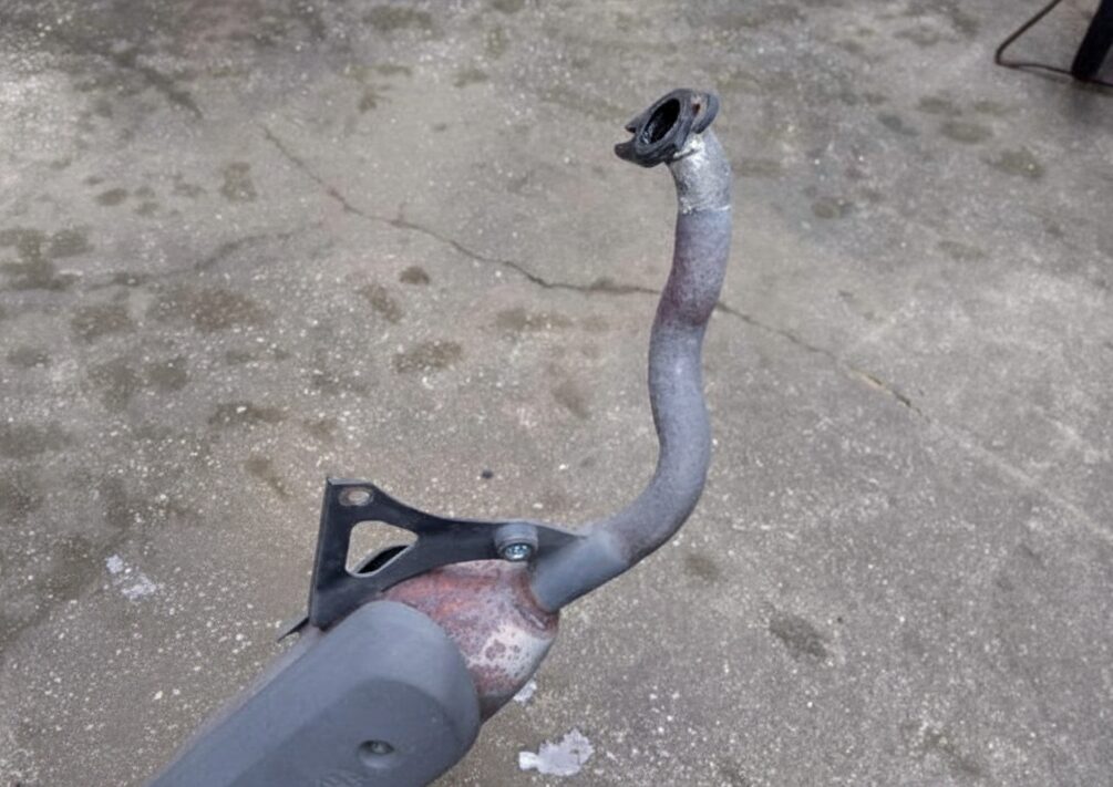 マフラーの先端