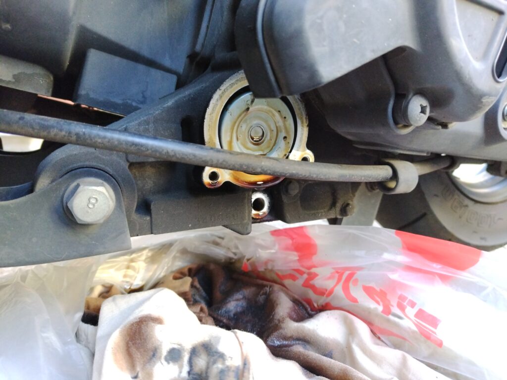 アドレスv125sのオイルフィルターの入れる向き